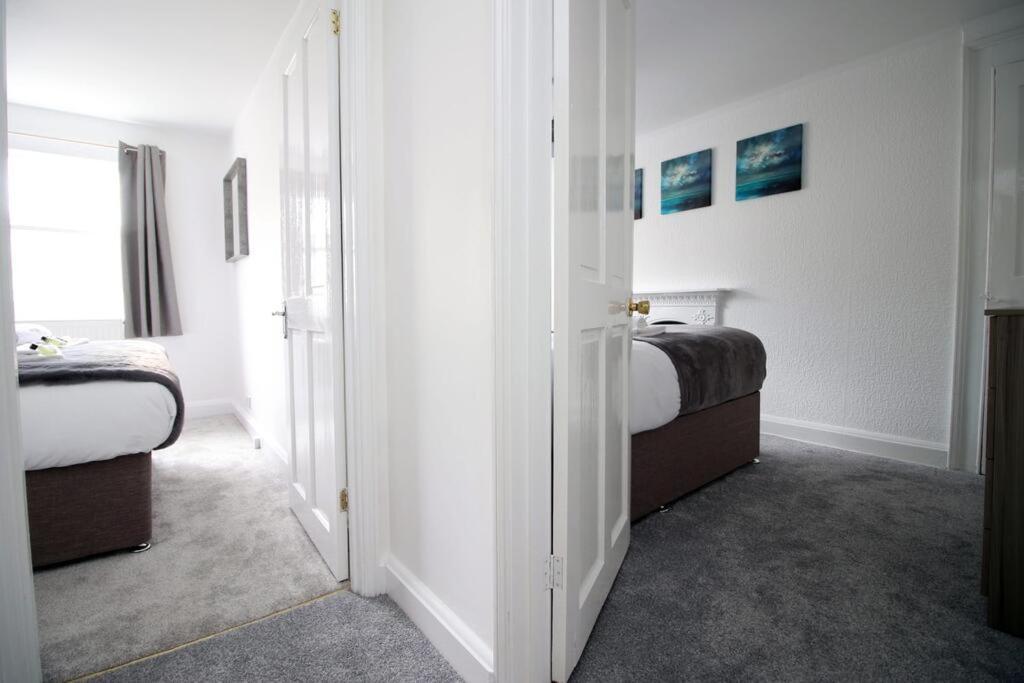 Spacious Georgian 3Bedroom Apartment- 10 Minute Walk To The River Avon, Roman Baths And Bath Abbey Exterior foto