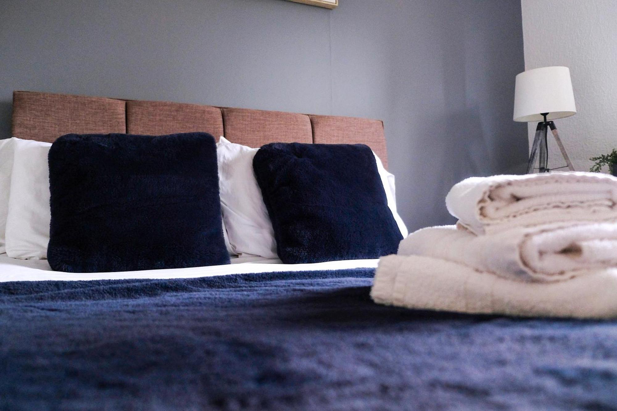 Spacious Georgian 3Bedroom Apartment- 10 Minute Walk To The River Avon, Roman Baths And Bath Abbey Exterior foto