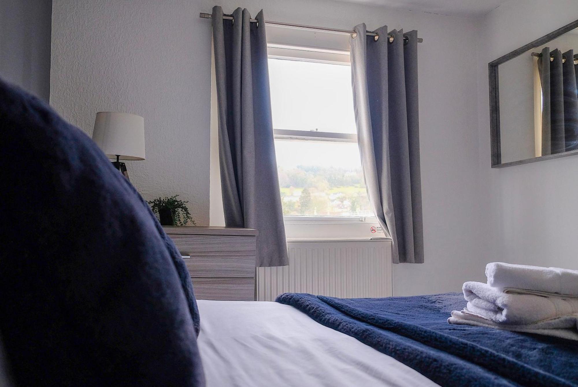Spacious Georgian 3Bedroom Apartment- 10 Minute Walk To The River Avon, Roman Baths And Bath Abbey Exterior foto
